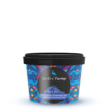 مقشر الوجه والجسم بالنيلة